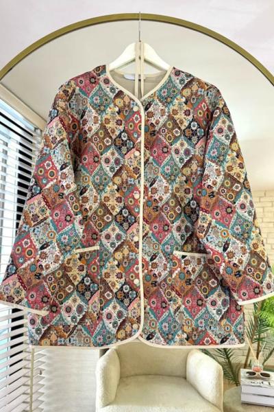 Etnik Desenli Kapitone Ceket Bej