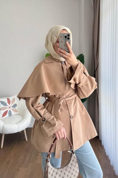 Pelerin Detaylı Ara Boy Trenç Camel