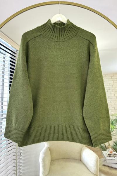 Dik Yaka Yırtmaçlı Oversize Kazak Yeşil