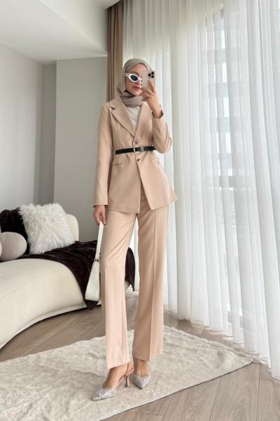 Kemerli Double Ceketli Takım Bej
