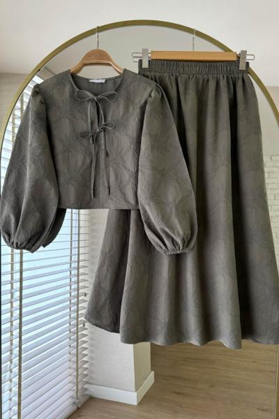 Çiçek Desen Etekli Keten Takım