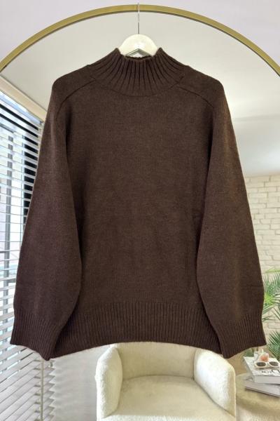 Dik Yaka Yırtmaçlı Oversize Kazak