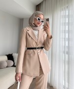 Kemerli Double Ceketli Takım Bej
