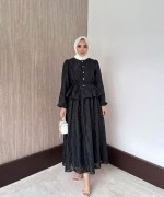 Çiçek Kabartmalı Etekli Takım Siyah