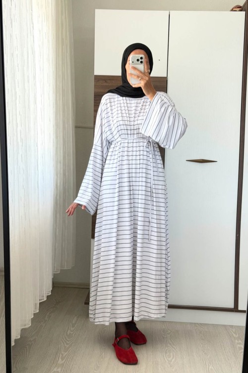 Çizgili Oversize Elbise Beyaz