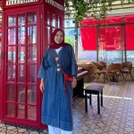 Broşlu Uzun Denim Kap Kar Mavi
