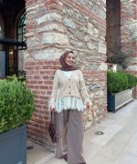 Kolları Büzgülü Dantel Detaylı Hırka Bej