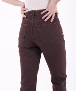 Dikişsiz Paça Mom Fit Kot Pantolon Kahverengi
