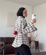 Mina  Yırtmaçlı Ekose Bluz Bej